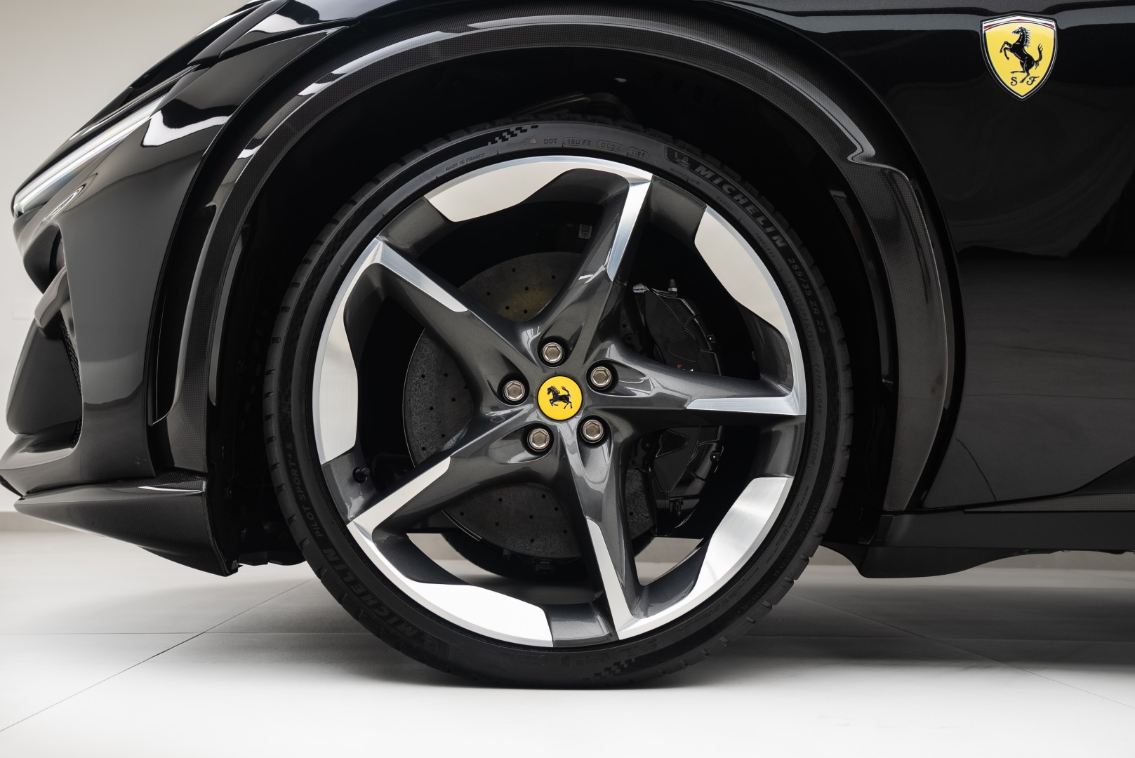 2025 FERRARI PUROSANGUE | FULL CARBON | MAIN DEALER SERVICE | HIGH SPEC